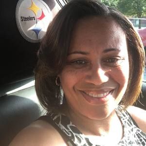 Meet your Posher, Davette